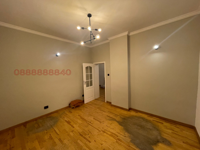 Продава 2-СТАЕН, гр. София, Център, снимка 8 - Апартаменти - 53123234