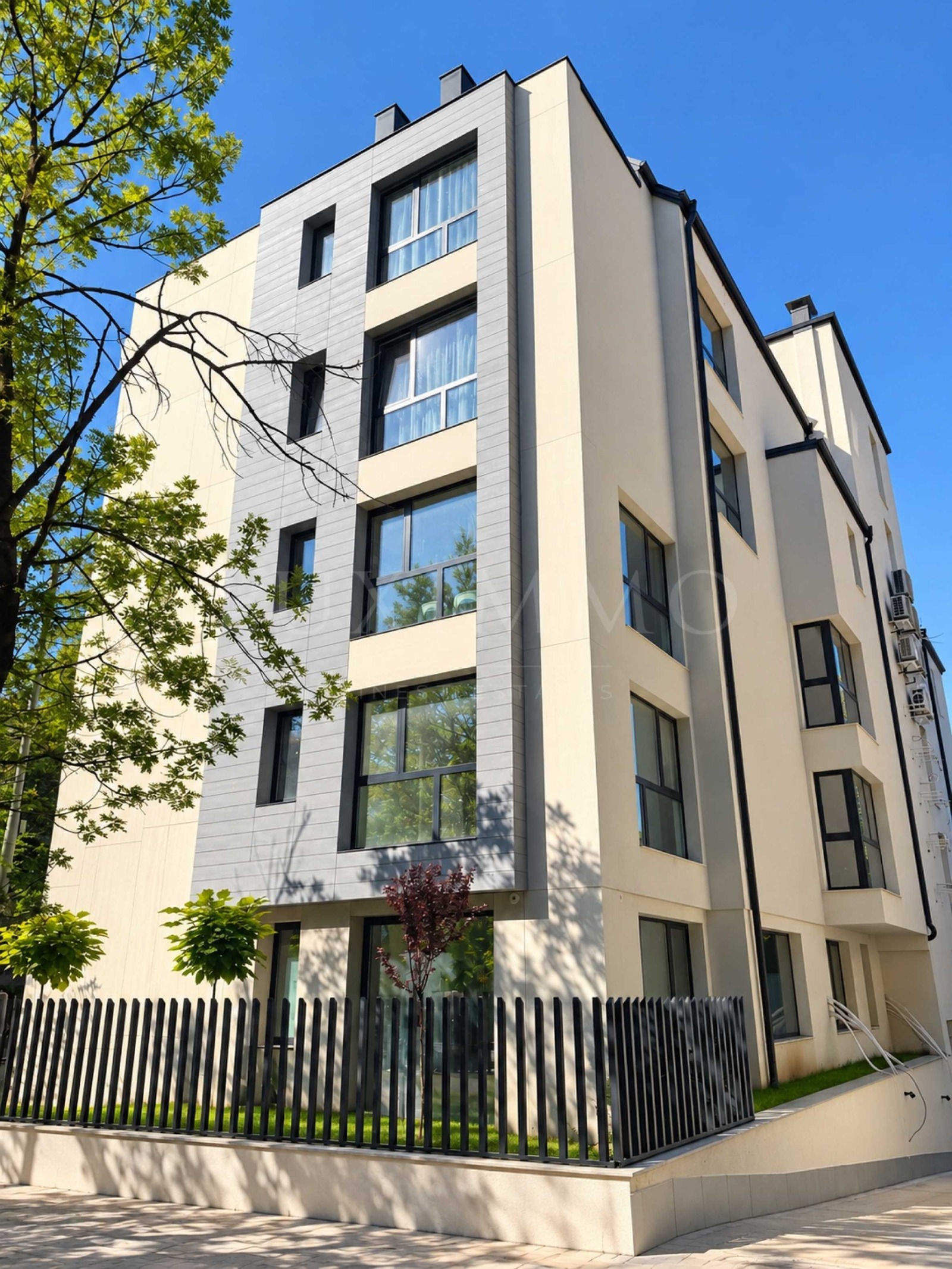 Продава 4-СТАЕН, гр. София, Лозенец, снимка 2 - Апартаменти - 56183011