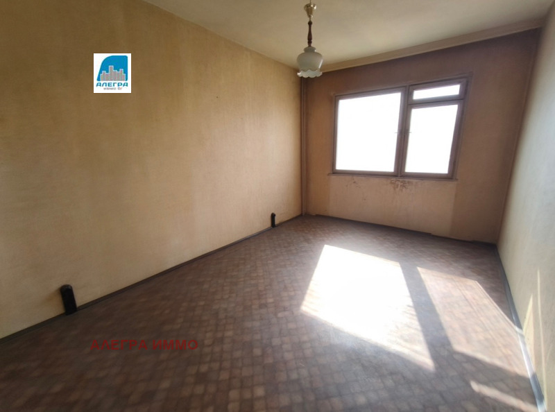 Продава  2-стаен, град Пловдив, Христо Смирненски • 83 000 EUR • ID 75026663 — holmes.bg - [1] 