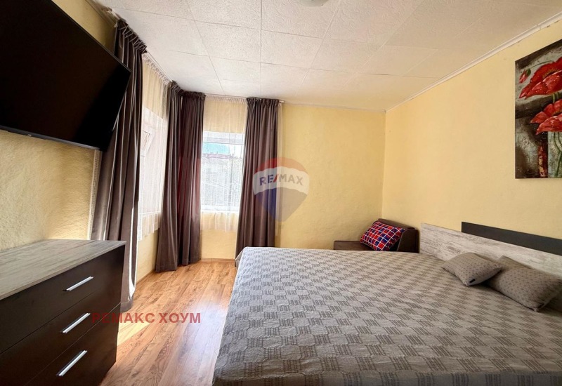 Продава КЪЩА, гр. Балчик, област Добрич, снимка 8 - Къщи - 52147346