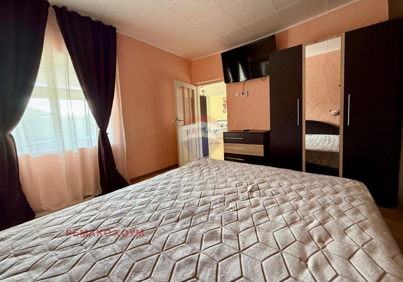 Продава КЪЩА, гр. Балчик, област Добрич, снимка 9 - Къщи - 52147346