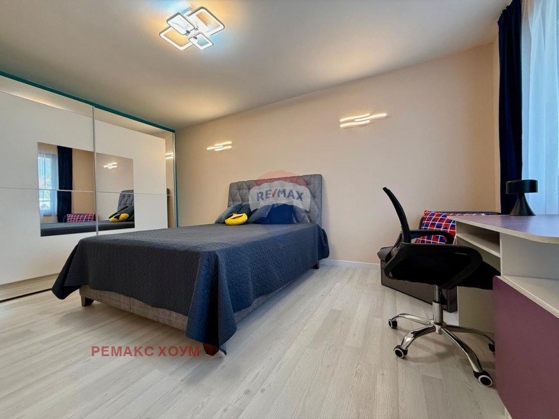 Продава КЪЩА, гр. Балчик, област Добрич, снимка 12 - Къщи - 52147346