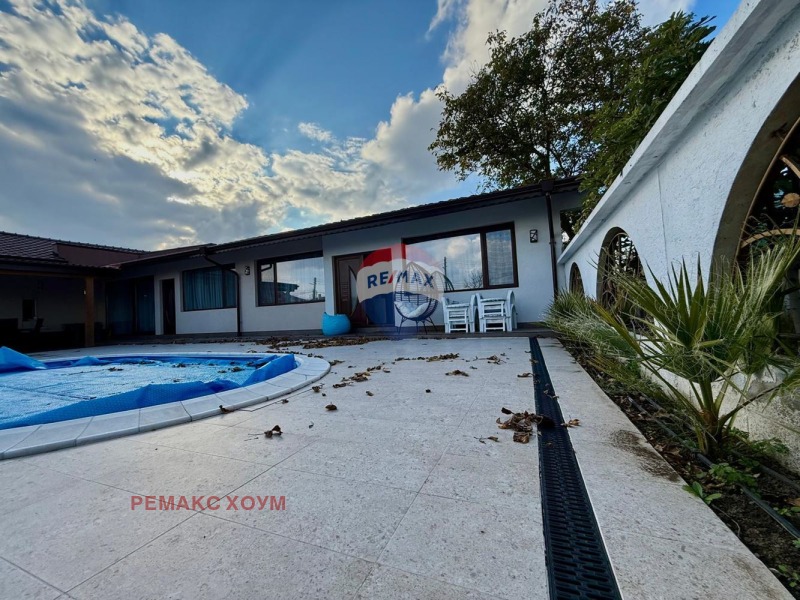 Продава КЪЩА, гр. Балчик, област Добрич, снимка 15 - Къщи - 52147346