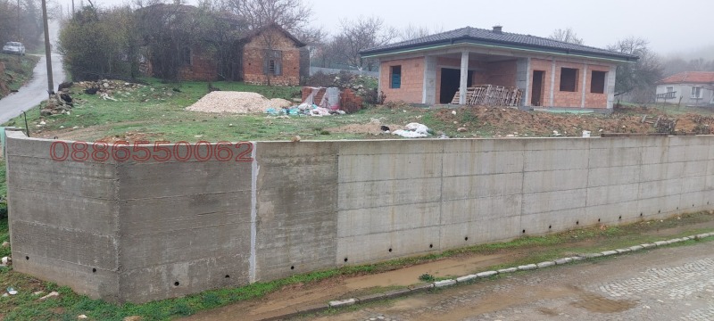 Продава КЪЩА, с. Розовец, област Пловдив