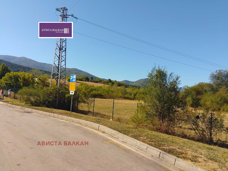 Продава  Парцел област София , с. Разлив , 2500 кв.м | 55164258 - изображение [4]
