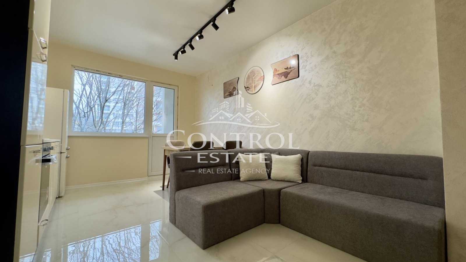 Продава 3-СТАЕН, гр. Велико Търново, Акация, снимка 5 - Апартаменти - 54088961