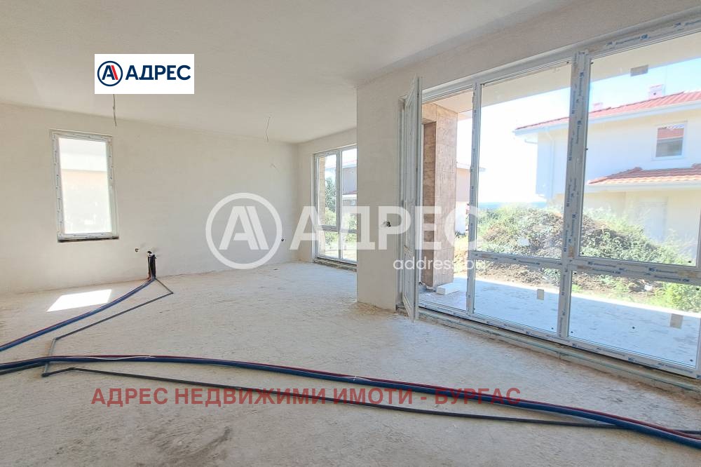 Продава КЪЩА, с. Веселие, област Бургас, снимка 11 - Къщи - 54029685