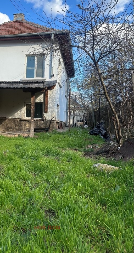 Продава  Къща, град Враца, Младост •  180 000 EUR • ID 36167053 — holmes.bg - [1] 
