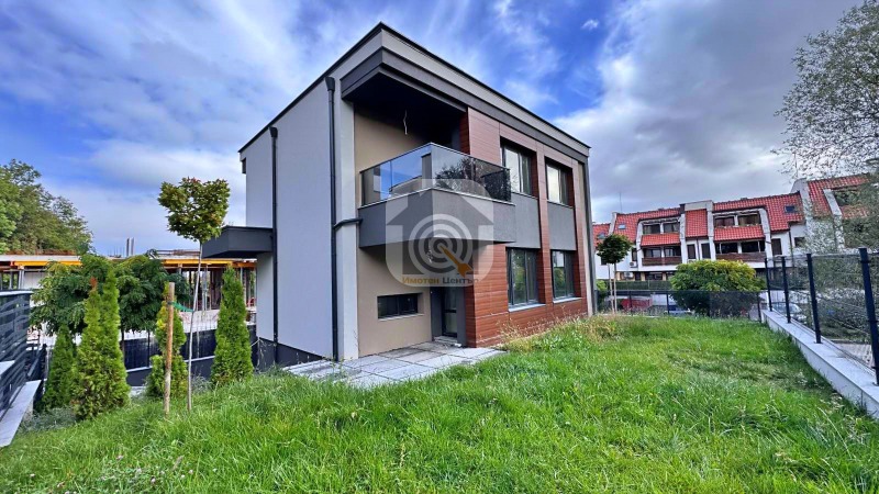 Продава  Къща град София , с. Панчарево , 209 кв.м | 53476734