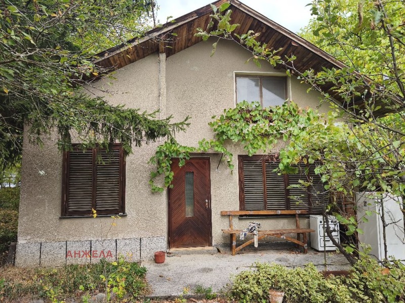 Продава ВИЛА в област София, с. Владо Тричков - 96 кв.м / 95 000 € » 185 803.85 лв., АНЖЕЛА