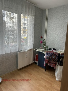 1 Schlafzimmer Mladost 1, Sofia 4