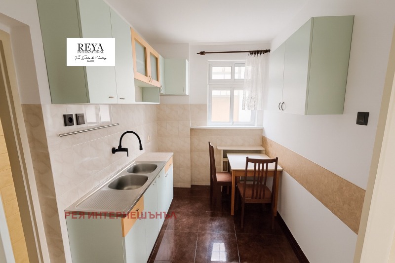 Продава 3-СТАЕН, гр. София, Център, снимка 4 - Апартаменти - 52571557