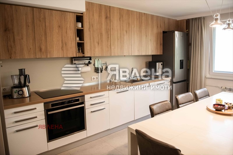 Продава 4-СТАЕН, гр. София, Лагера, снимка 6 - Апартаменти - 52945564