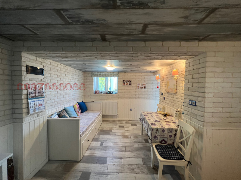 Продава КЪЩА, гр. Варна, м-т Акчелар, снимка 2 - Къщи - 52958179