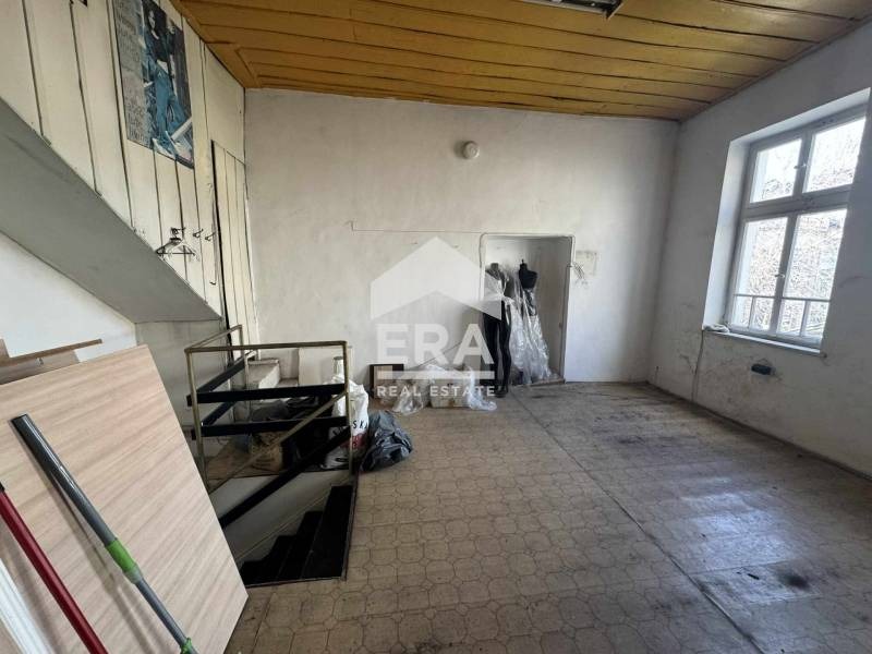 Продава МАГАЗИН, гр. Хасково, Център, снимка 2 - Магазини - 53842582