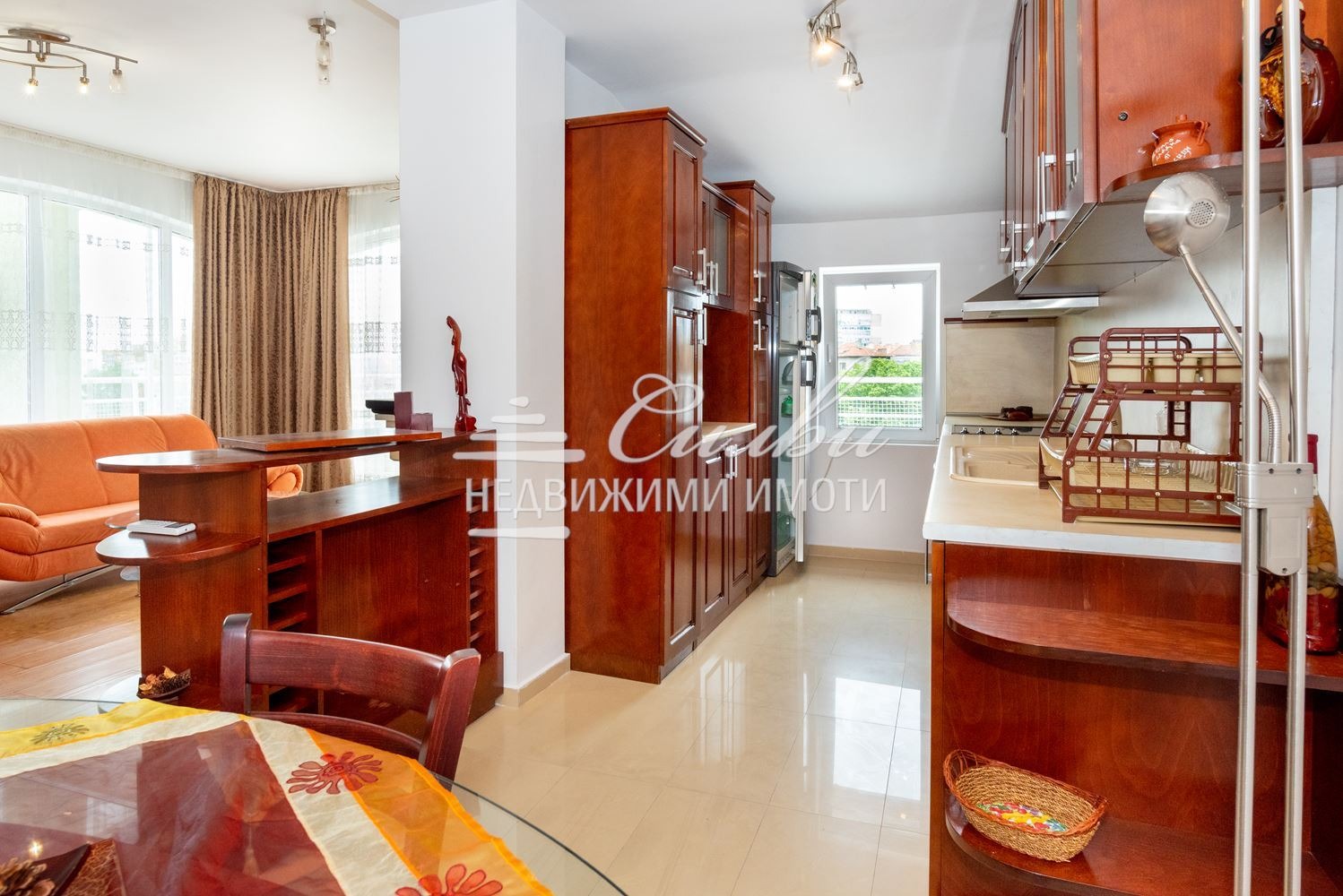 Продава 3-СТАЕН, гр. Шумен, Център, снимка 5 - Апартаменти - 54816576