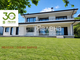 КЪЩА, 340 m2