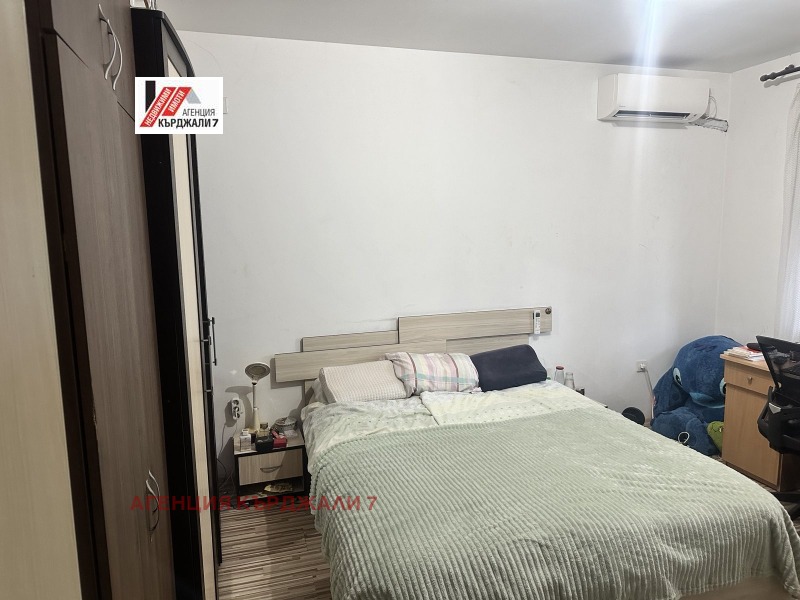 Продава 2-СТАЕН, гр. Кърджали, Възрожденци, снимка 3 - Апартаменти - 53073107