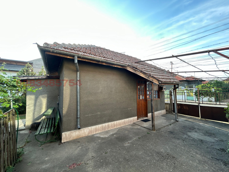 Продава КЪЩА, гр. Лом, област Монтана, снимка 5 - Къщи - 52780236