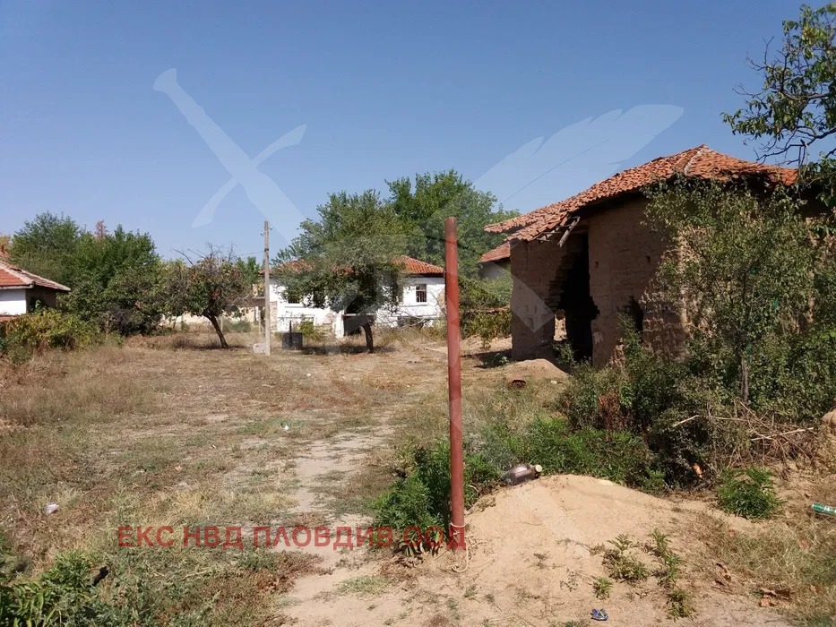 Продава КЪЩА, с. Бегово, област Пловдив, снимка 2 - Къщи - 53911556