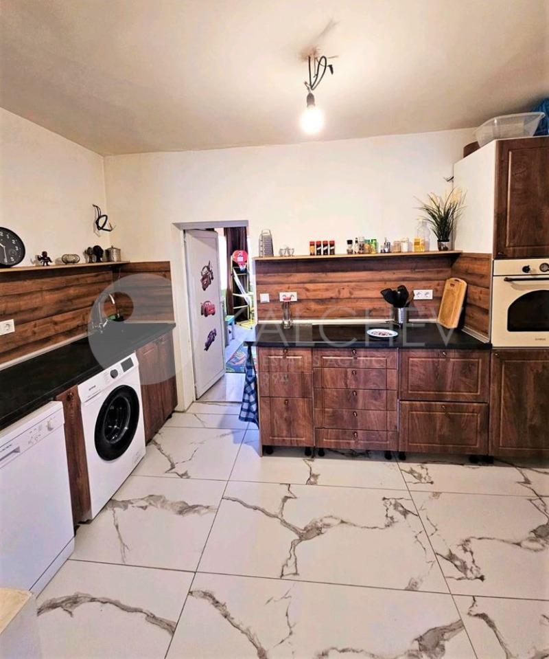 Продава КЪЩА в област Добрич, с. Дъбрава - 123 кв.м / 78 500 € » 153 532.66 лв., КАЛЧЕВ