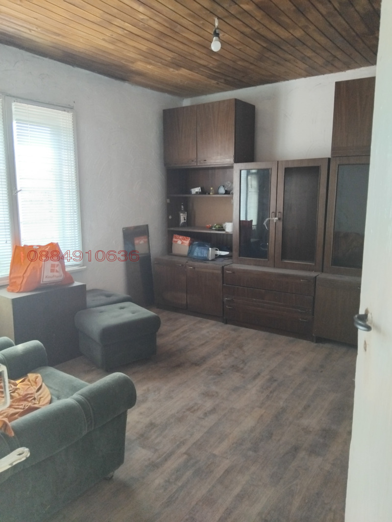 Продава КЪЩА, гр. Панагюрище, област Пазарджик, снимка 2 - Къщи - 53142118