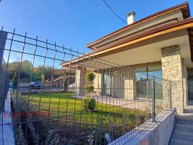 House Lyulin, region Pernik 1