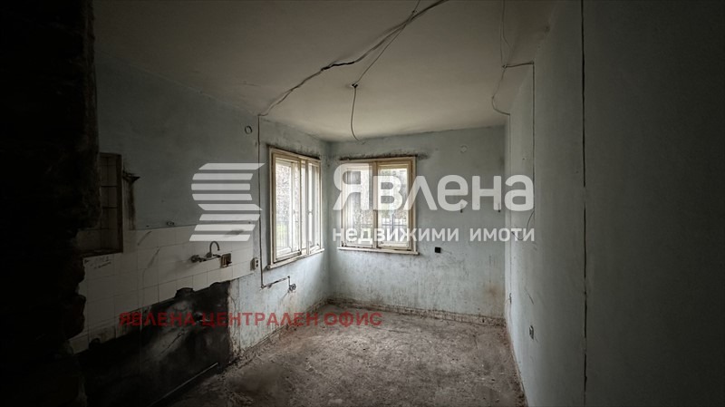 Продава 3-СТАЕН, гр. София, Сухата река, снимка 11 - Апартаменти - 54170038