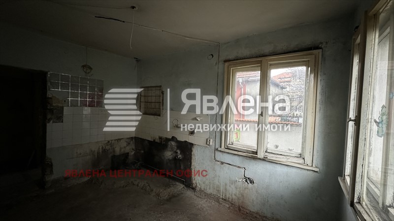 Продава 3-СТАЕН, гр. София, Сухата река, снимка 12 - Апартаменти - 54170038