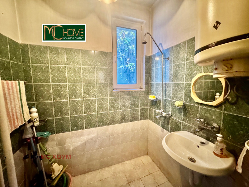 Продава МНОГОСТАЕН, гр. София, Център, снимка 6 - Апартаменти - 52440233