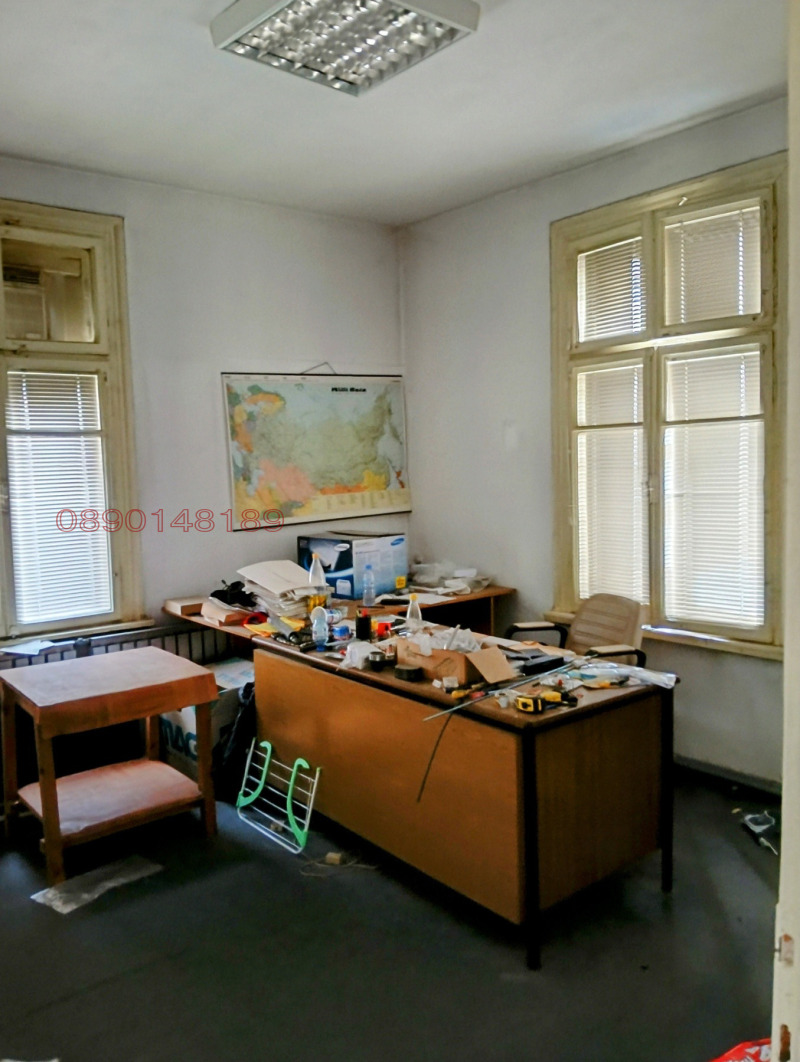 Продава ЕТАЖ ОТ КЪЩА, гр. Пловдив, Център, снимка 13 - Етаж от къща - 52785793