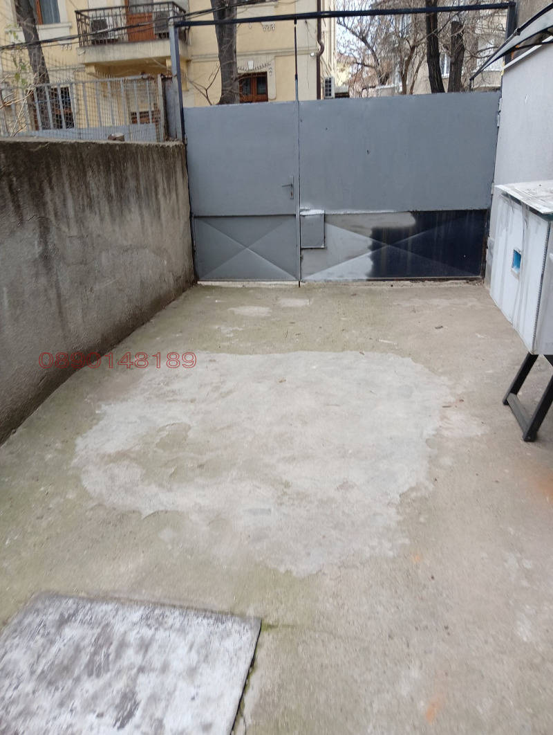 Продава ЕТАЖ ОТ КЪЩА, гр. Пловдив, Център, снимка 3 - Етаж от къща - 52785793