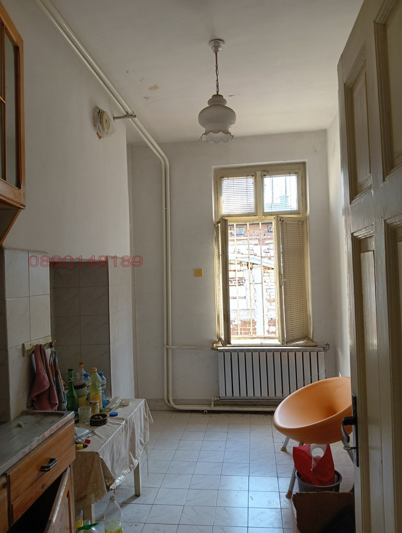 Продава ЕТАЖ ОТ КЪЩА, гр. Пловдив, Център, снимка 10 - Етаж от къща - 52785793