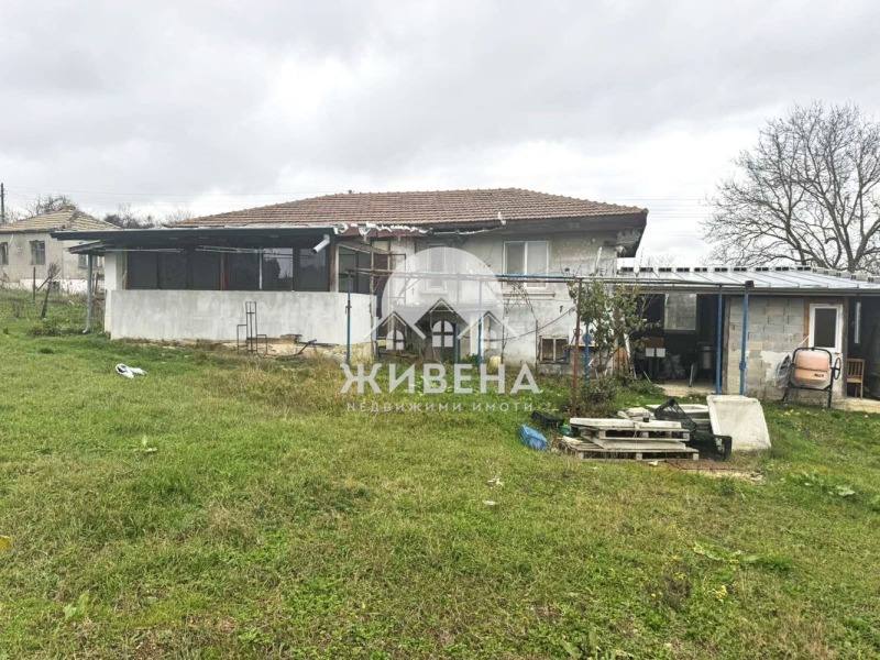Продава КЪЩА, с. Водица, област Варна, снимка 13 - Къщи - 52706642