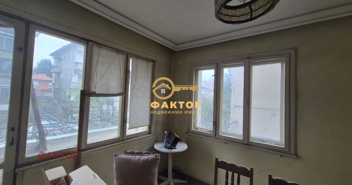 Продава 3-СТАЕН, гр. Пловдив, Кършияка, снимка 2 - Апартаменти - 54077170