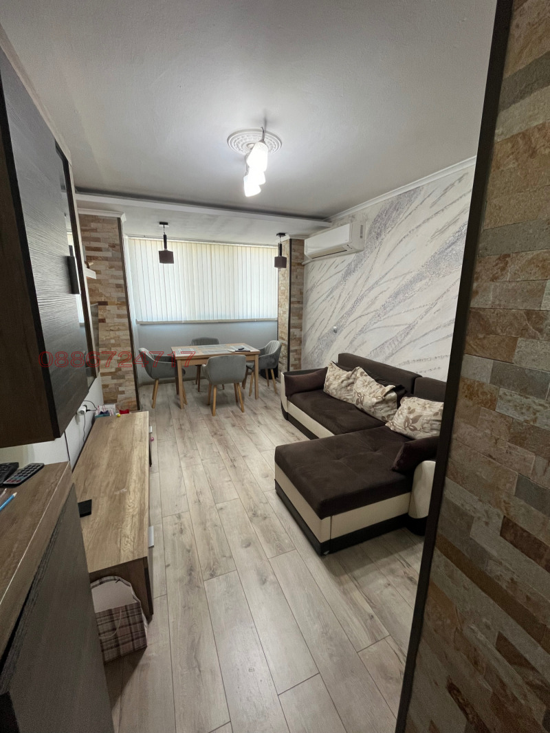 Продава 3-СТАЕН, гр. Велико Търново, Колю Фичето, снимка 2 - Апартаменти - 52386796