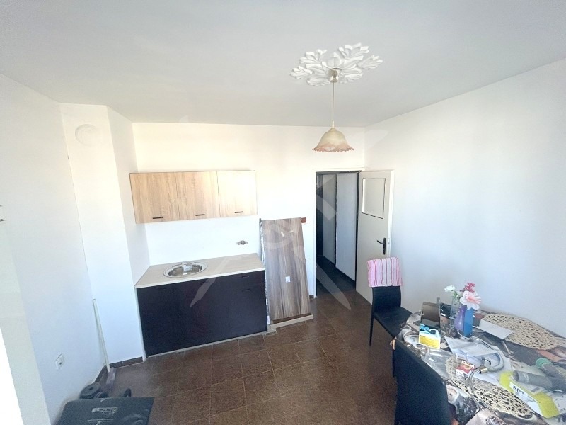 Продава МНОГОСТАЕН, гр. Бургас, Възраждане