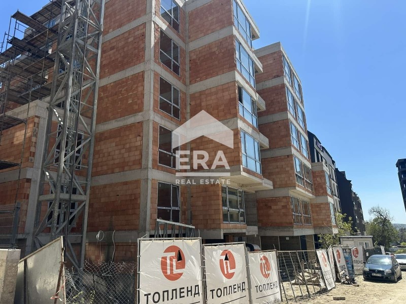 Продава МНОГОСТАЕН, гр. Варна, Левски 1, снимка 3 - Апартаменти - 56179401