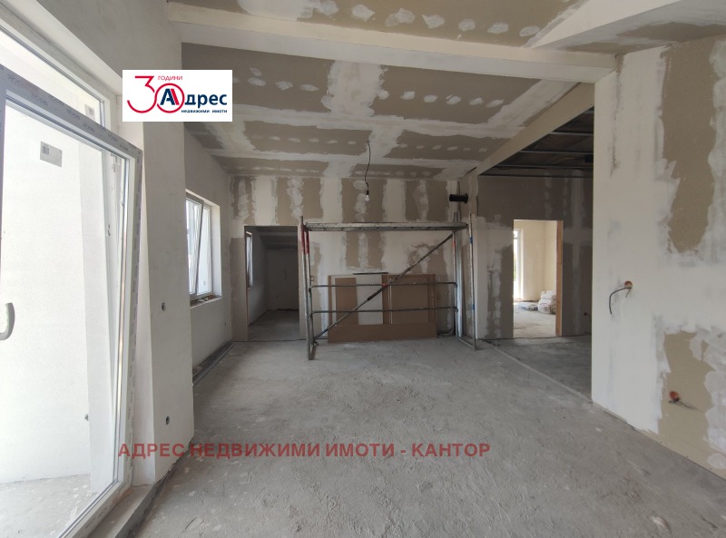 For Sale  House Floor Pazardzhik , Tsentar , 106 sq.m | 86242877