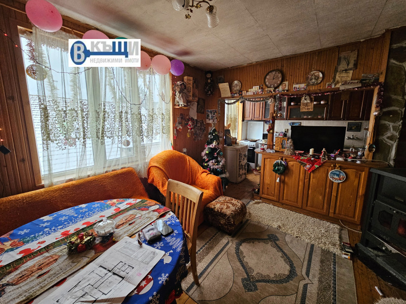 Продава ЕТАЖ ОТ КЪЩА, гр. Дебелец, област Велико Търново