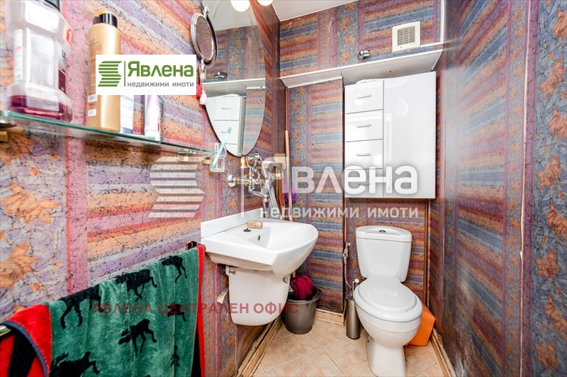 Продава КЪЩА, гр. София, Център, снимка 13 - Къщи - 49069211