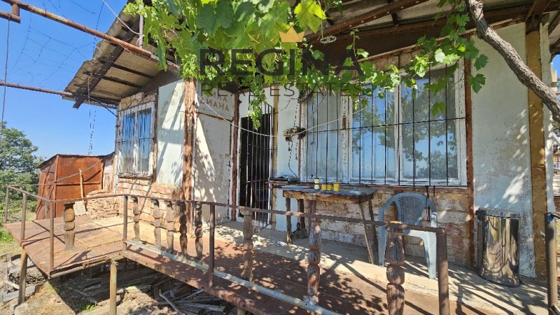 Продава ВИЛА, гр. Хисаря, област Пловдив, снимка 2 - Вили - 52848608