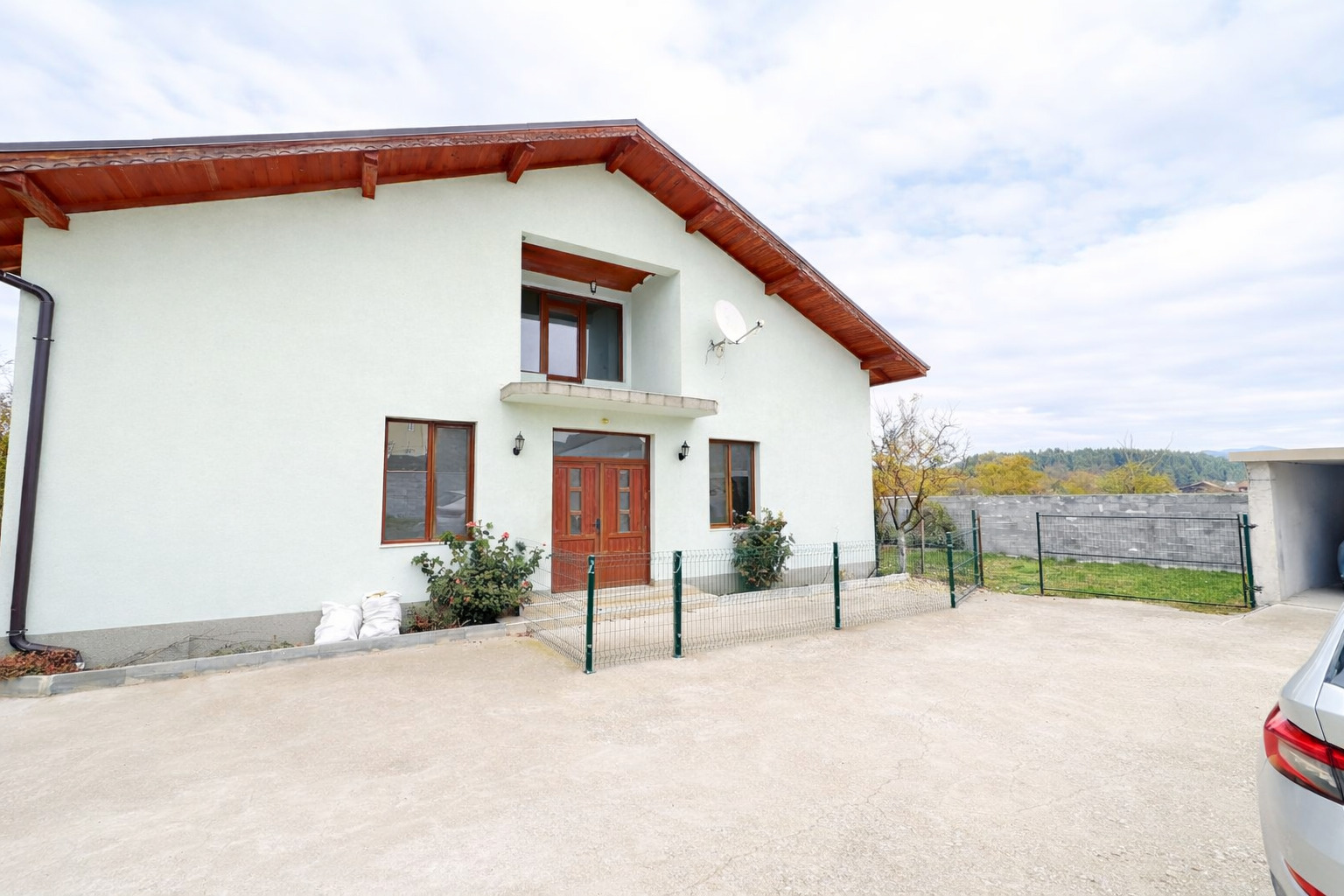 Продава КЪЩА, с. Баня, област Благоевград, снимка 2 - Къщи - 52362406