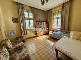Hus Tsentar, Plovdiv 2