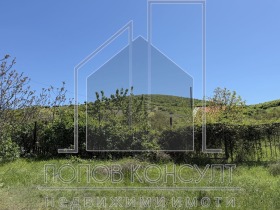 Parcelle Belachtitsa, région Plovdiv 4