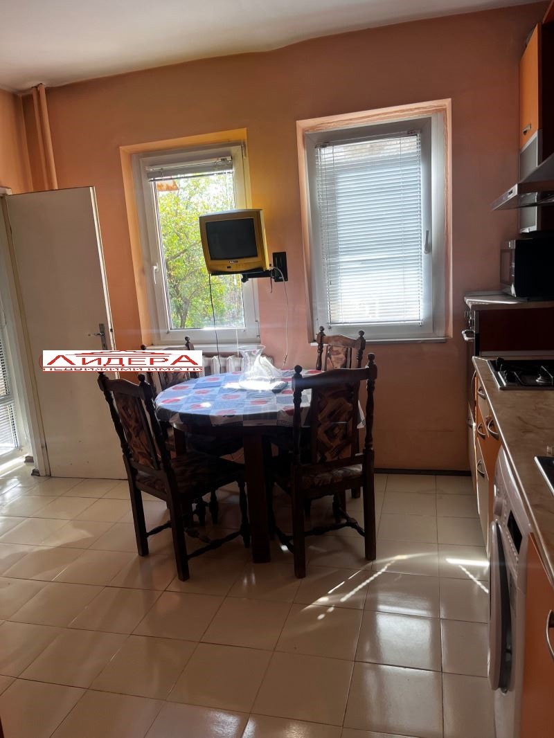 In vendita  2 camere da letto Plovdiv , Trakiia , 90 mq | 13042130 - Immagine [4]