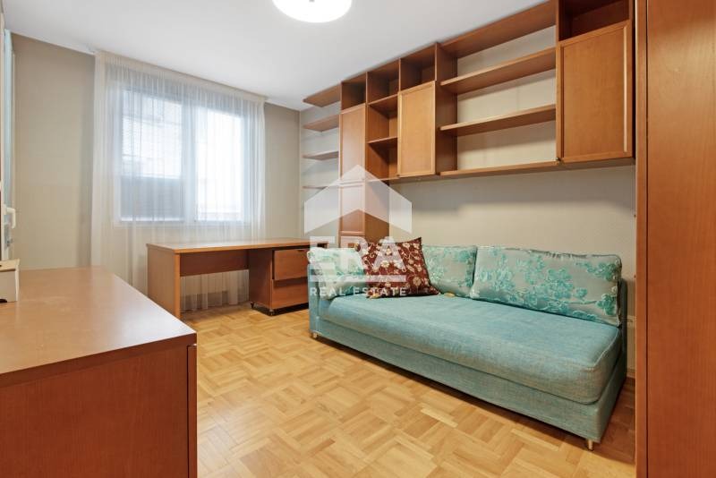 In vendita  3 camere da letto Sofia , Mladost 2 , 176 mq | 53590916 - Immagine [10]