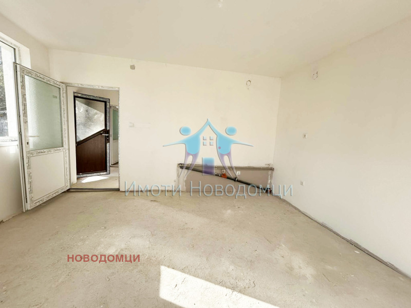 Продава КЪЩА, гр. Шумен, Куршун чешма, снимка 4 - Къщи - 52386065