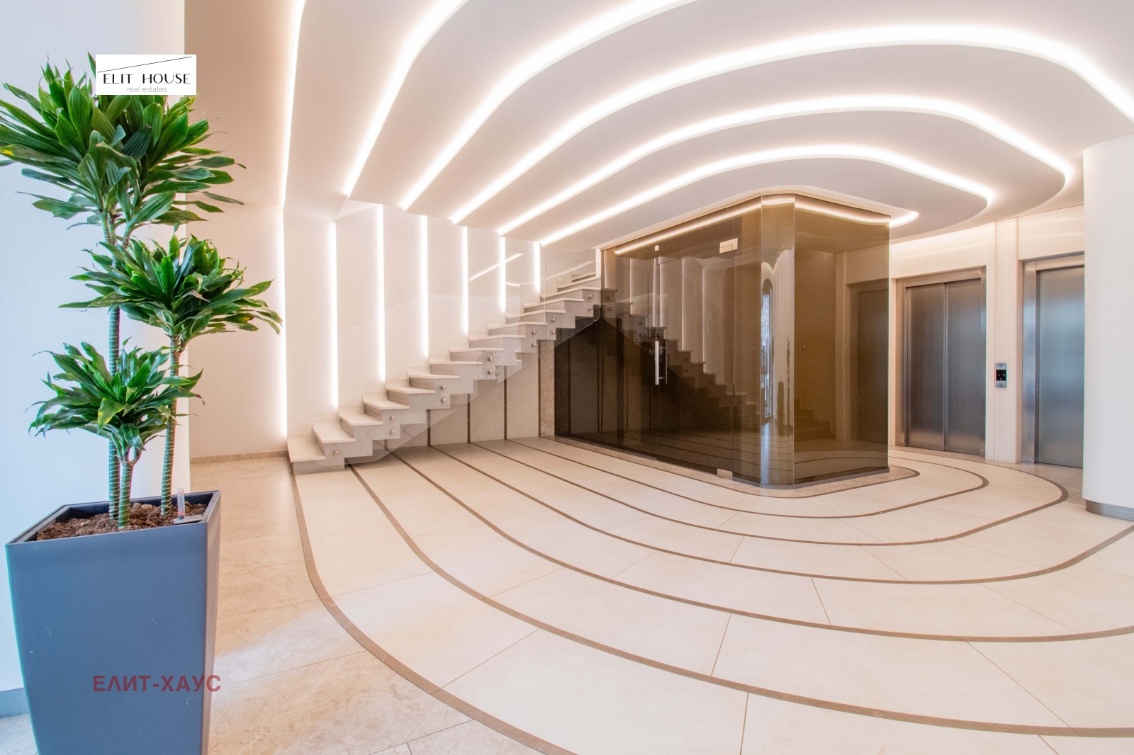 Продава 4-СТАЕН, гр. София, Изток, снимка 3 - Апартаменти - 54221180