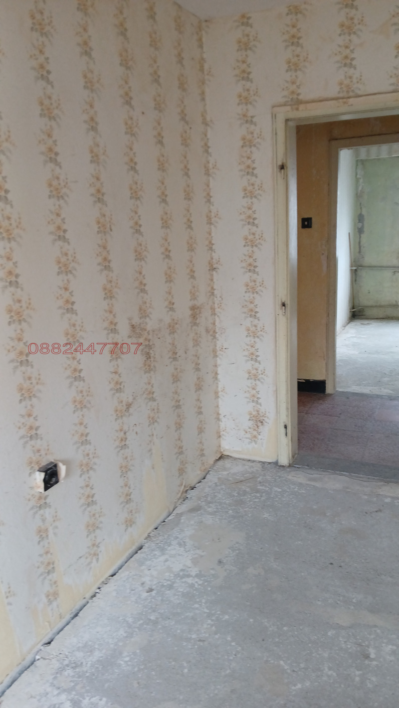 Продава 3-СТАЕН, гр. Русе, Здравец Изток, снимка 5 - Апартаменти - 52781208